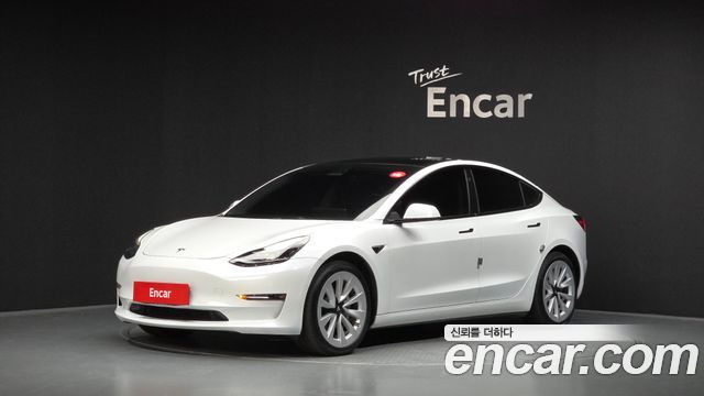 Tesla Model 3 Long Range AWD - фото 0