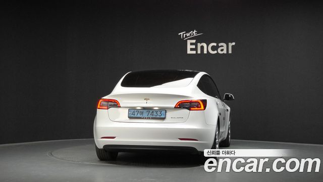 Tesla Model 3 Long Range AWD - фото 3