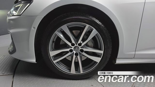 Audi A6 C8 45 TDI Quattro Premium - фото 4
