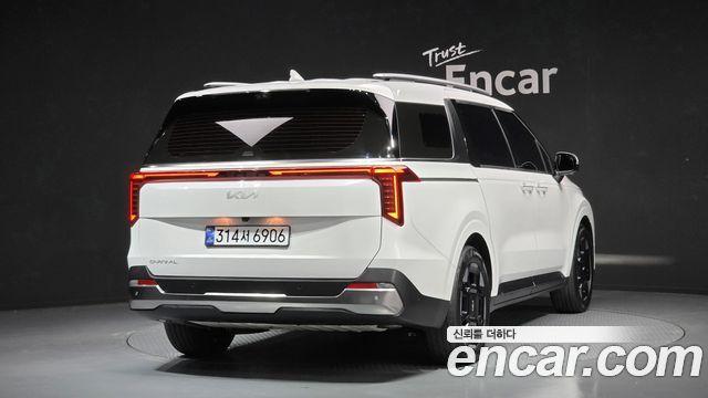 Kia Carnival Новый 4-го поколения 7-Seater Signature - фото 1