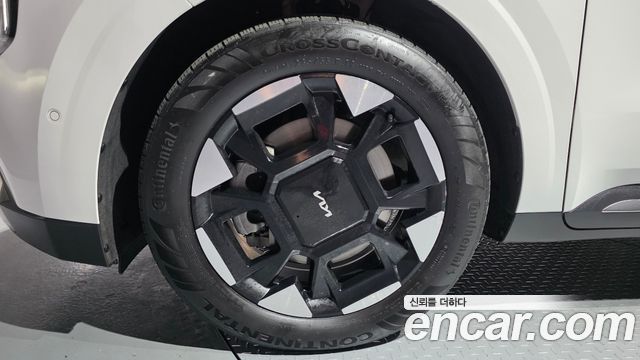 Kia Carnival Новый 4-го поколения 7-Seater Signature - фото 4