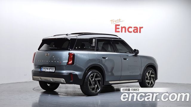 Mini Countryman 3-го поколения ALL4 Favoured - фото 1