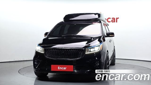 Kia Carnival Новый 9-Seater Hi-Limousine Noblesse Special - фото 1