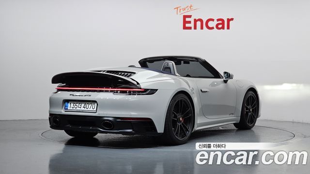 Porsche 911 Carrera GTS Cabriolet - фото 1