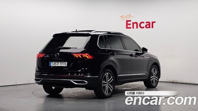 Volkswagen Tiguan 2-го поколения 2.0 TDI 4Motion Prestige - фото 1