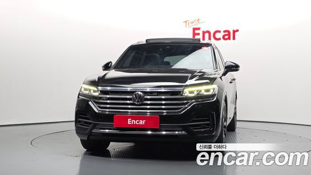 Volkswagen Touareg 3-го поколения 4.0 TDI R-Line - фото 2