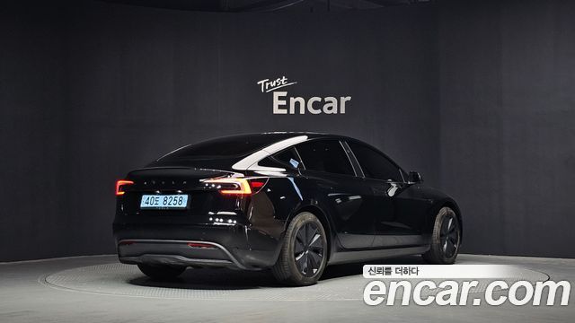 Tesla Model 3 RWD - фото 1
