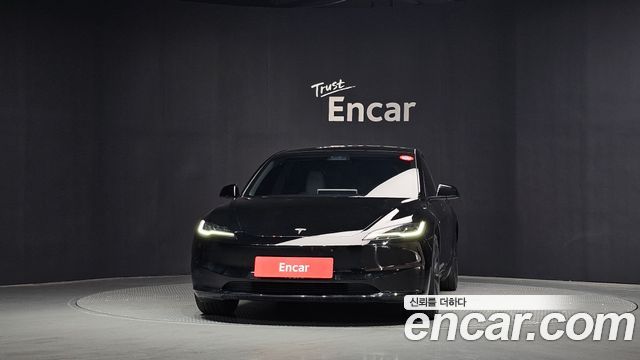 Tesla Model 3 RWD - фото 2