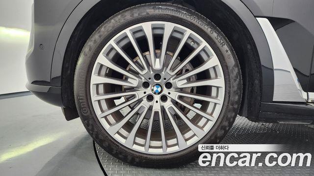 BMW X7 G07 xDrive 40i Design Pure Excellence 7-Seater - фото 4