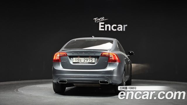 Volvo S60 T5 2nd - фото 3