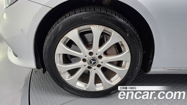 Mercedes-Benz E-Class W213 E300 4MATIC Exclusive - фото 4