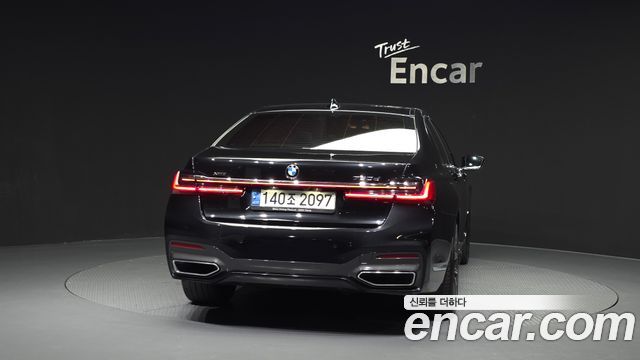 BMW 7-Series G11 730d xDrive M Sport - фото 3