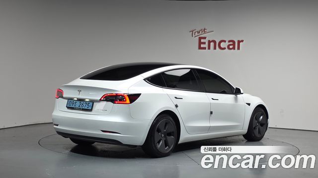 Tesla Model 3 Long Range AWD - фото 0