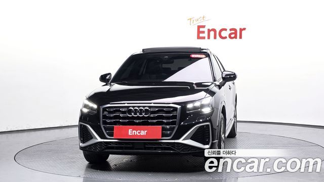 Audi Q2 35 TDI Premium - фото 1