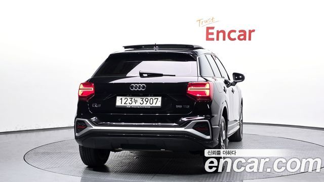 Audi Q2 35 TDI Premium - фото 2