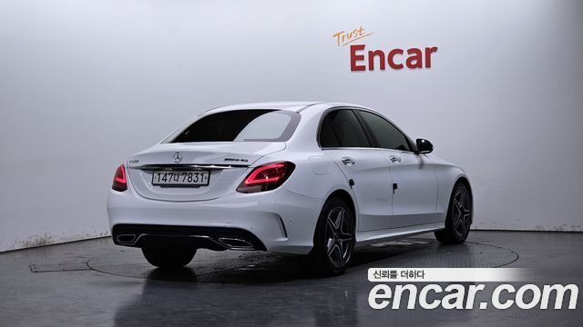 Mercedes-Benz C-Class W205 C200 AMG Line - фото 1