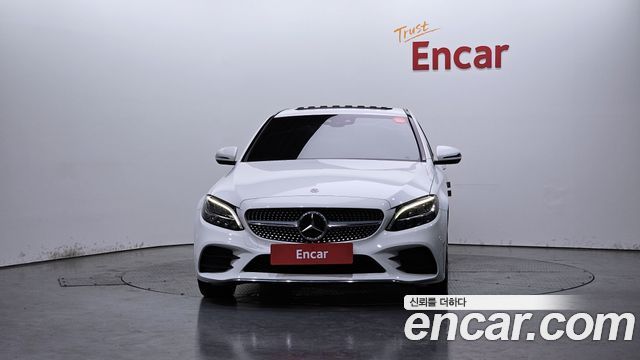 Mercedes-Benz C-Class W205 C200 AMG Line - фото 2