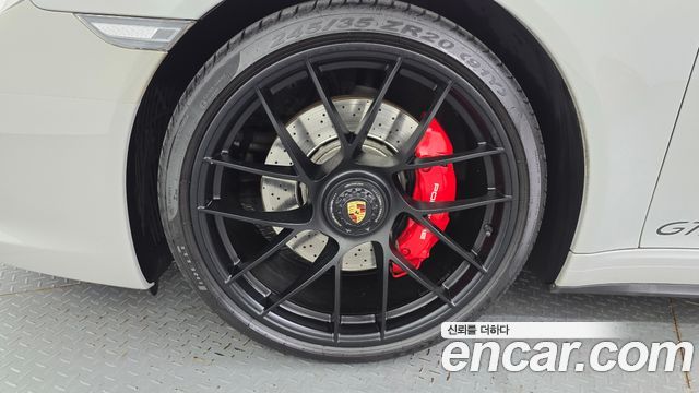 Porsche 911 Carrera 4 GTS 991 - фото 4