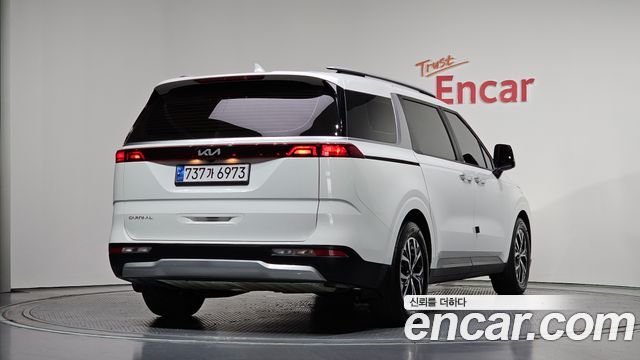 Kia Carnival 4-го поколения 11-Seater Prestige - фото 1