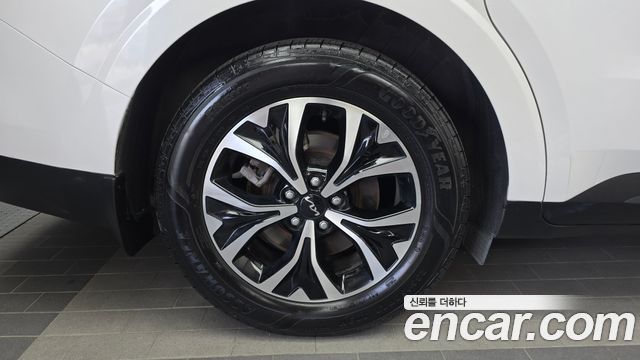 Kia Carnival 4-го поколения 11-Seater Prestige - фото 4