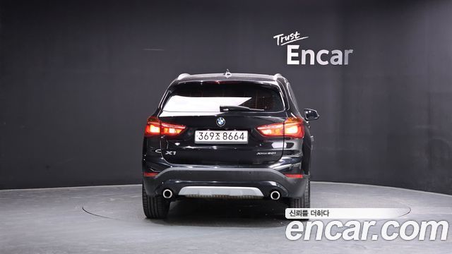 BMW X1 F48 xDrive 20i xLine - фото 3