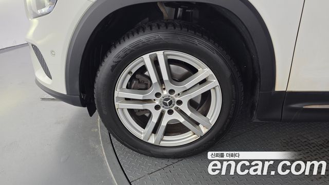 Mercedes-Benz GLB-Class X247 GLB200 d - фото 4