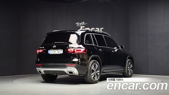 Mercedes-Benz GLB-Class X247 GLB220 - фото 1