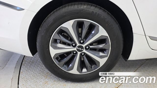 Kia K8 гибрид Noblesse - фото 4