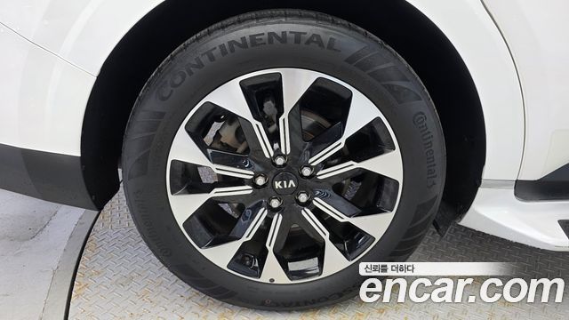 Kia Carnival 4-го поколения 7-Seater Signature - фото 4