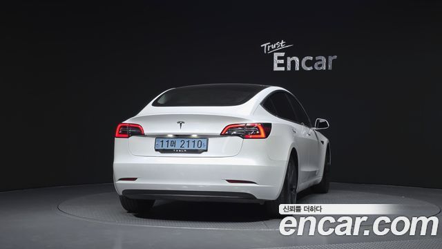 Tesla Model 3 Standard Range Plue RWD - фото 3