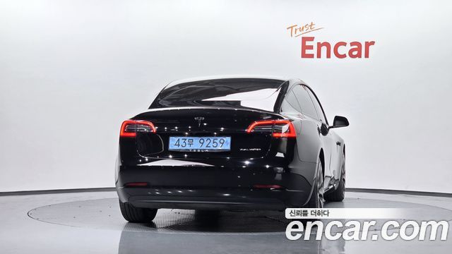 Tesla Model 3 Long Range AWD - фото 2