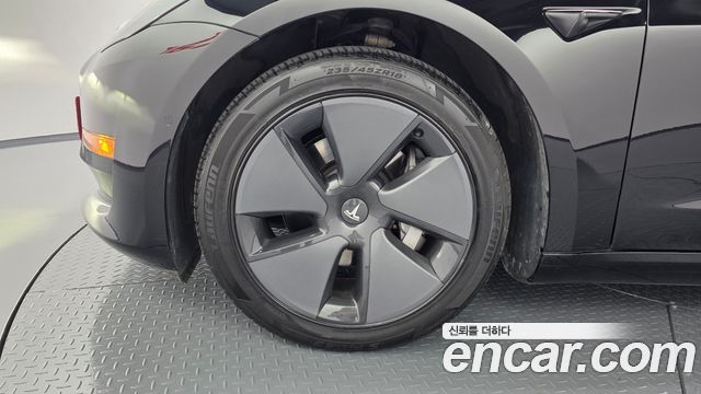 Tesla Model 3 Long Range AWD - фото 3