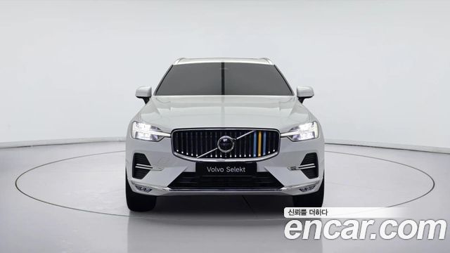 Volvo XC60 2-го поколения B5 Ultimate Bright - фото 2