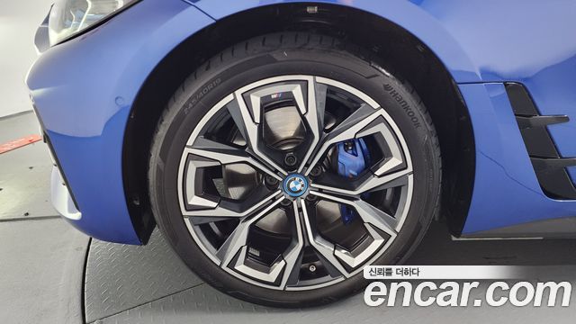 BMW i4 eDrive40 M Sports Pro - фото 3