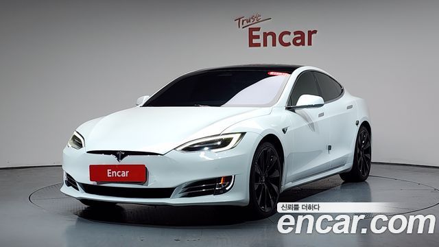 Tesla Model S Long Range - фото 0
