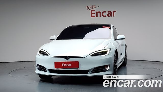 Tesla Model S Long Range - фото 2