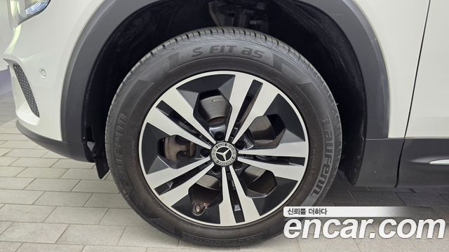 Mercedes-Benz GLB-Class X247 GLB220 - фото 4