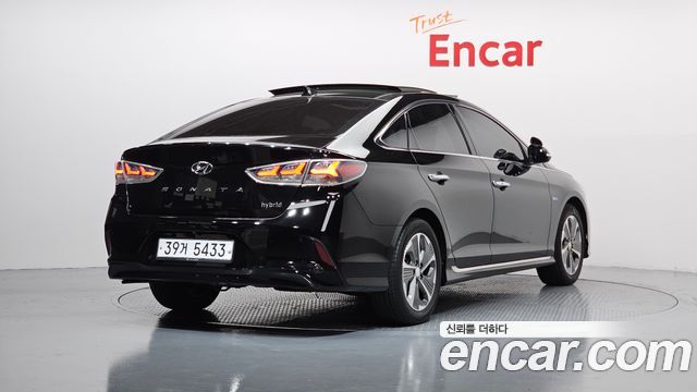 Hyundai Sonata гибрид Premium Special - фото 1