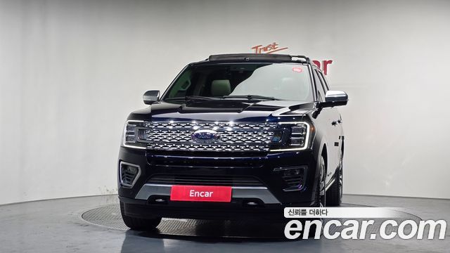 Ford Expedition Platinum 4WD 7Seater - фото 2