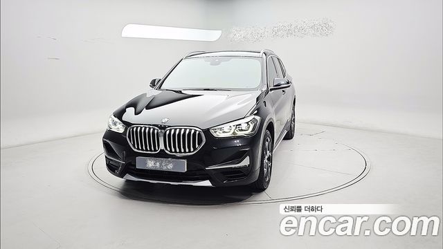 BMW X1 F48 xDrive 20i xLine - фото 0
