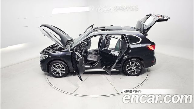 BMW X1 F48 xDrive 20i xLine - фото 3