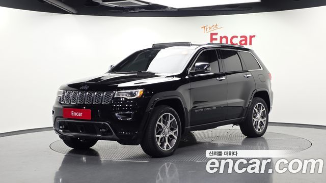 Jeep Cherokee 3.6 Overland WK2 - фото 0