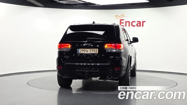 Jeep Cherokee 3.6 Overland WK2 - фото 3