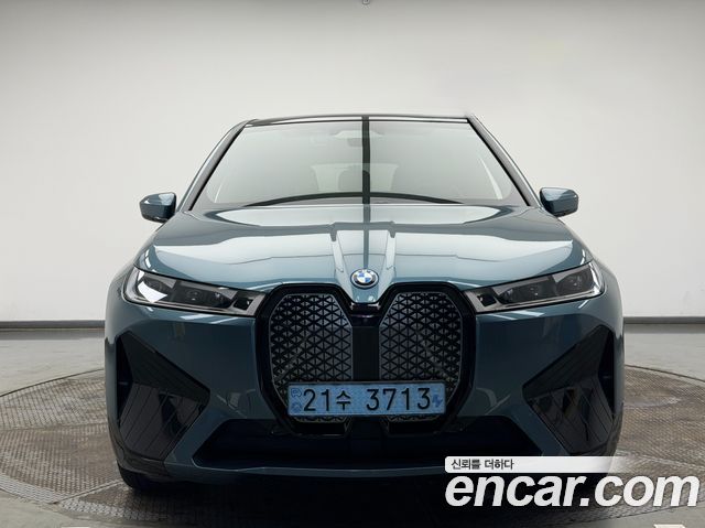 BMW iX xDrive50 Sports Plus - фото 2