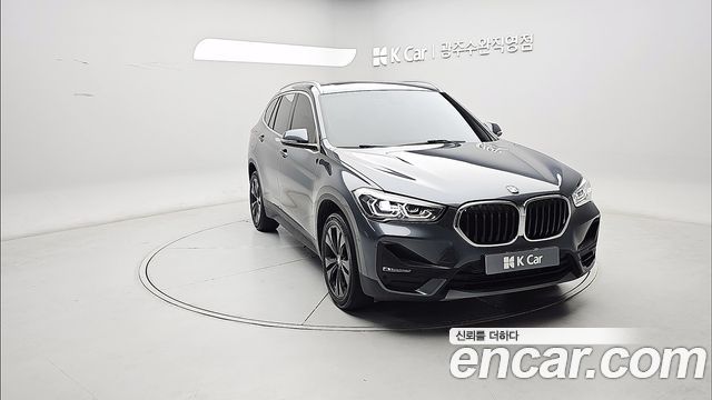 BMW X1 F48 xDrive 20i Advantage - фото 0