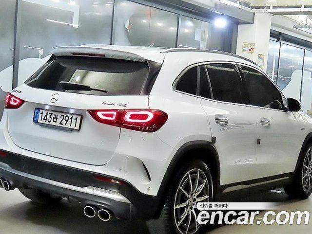 Mercedes-Benz GLA-Class H247 GLA45 AMG 4MATIC+ - фото 3