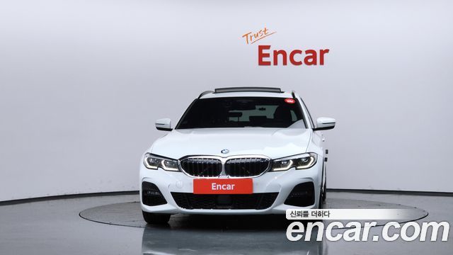BMW 3-Series G20 320i Touring M Sports - фото 2