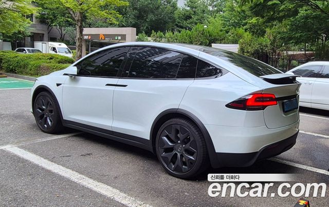 Tesla Model X AWD - фото 3