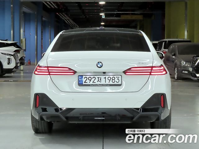 BMW 5-Series G60 520i M Sport - фото 2