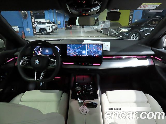 BMW 5-Series G60 520i M Sport - фото 4